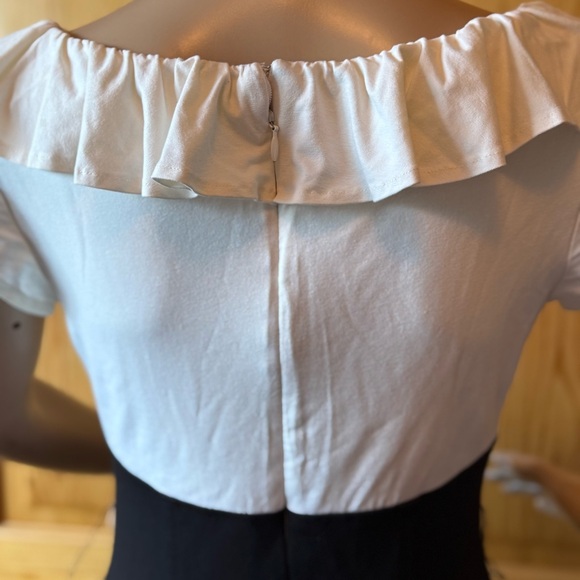 Vintage Y2K Cache Black White Colorblock Dress Size 8 Ruffle Collar Bodycon - Picture 10 of 13